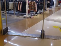 -BIGOFFS 超级折扣(仁恒伊势丹店)