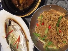 -鑫小城故事·藕汤·家常菜(台北一路总店)