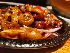 香菇牛肉粒-八府香鸭·啫啫煲(华山路店)
