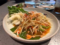 -Kub Kao Kub Pla (Terminal21)
