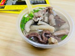 招牌牛羊杂汤-牛师傅广式药膳牛骨汤美食(江南西店)