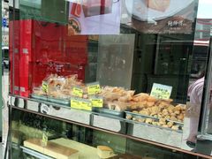 面包甜点陈列柜-鲍师傅糕点(西站店)