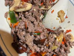 小米辣炒牛肉-妈妈的味道(和顺古镇店)