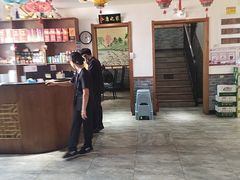 -大胡同天津菜·海肠捞饭·津门皮皮虾锅贴一绝(西姜井店)