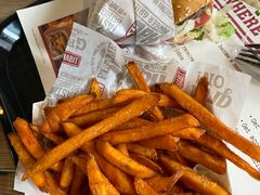 -The Habit Burger Grill 哈比特汉堡(复兴soho店)