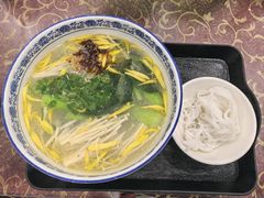 -火烧房子菊花米线(兴盛路店)