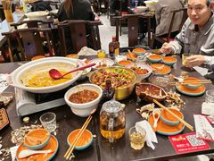 -川流不息·地道川菜·小龙虾(松东路店)