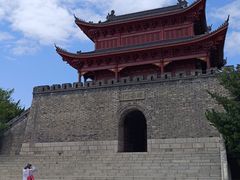 -巴陵广场