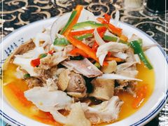 -乡村馕坑肉·烧烤·新疆菜·本地人更爱吃(阿勒泰首店)
