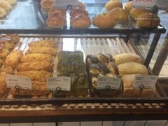 -Dough&Joe团憩(瑞虹天地月亮湾店)