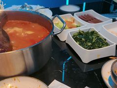 -唯爱KTV聚会餐厅(仙林东城汇店)