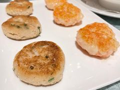 煎莲藕饼拼煎虾饼-花城苑广府菜(侨鑫店)