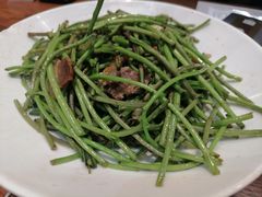 -黄泥岗·地道湖北菜(奥特莱斯店)