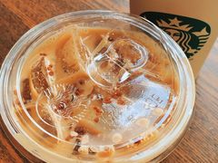 海盐焦糖风味馥芮白-星巴克(西藏路店)