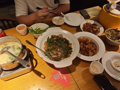 -爱碗亭·鲜炒湖南菜(壹城中心店)