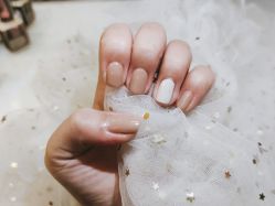 -蜜丝卡伦美甲美睫半永久
