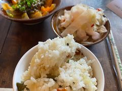 -有红鸡毛店·砂锅菜(抚琴夜市店)