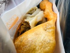 油饼包烧麦-家阳赵师傅油饼包烧麦(粮道街店)