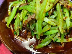 -冯烫烫跷脚牛肉·川菜小馆(武胜西街店)