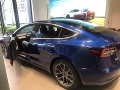 -TESLA 特斯拉(上海太古汇体验店)
