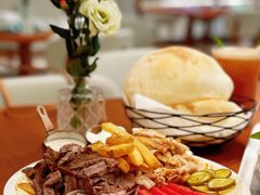 -ELI FALAFEL Lebanese&Mediterranean黎巴嫩美食(富城路店)