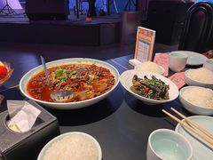 -粉墨特色菜·烧烤音乐酒馆