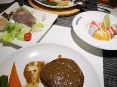 小蜜牛排-斗牛士牛排餐厅(嘉里汇店)
