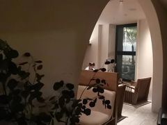 -Hideout Hookah Lounge·隐觅地