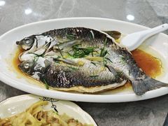 -银峰农庄·特色烧鸡·鲜无花果浸鸡
