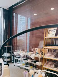 -AKOZO Beauty Salon