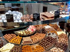 -Laderach 莱德拉(上海环贸iapm店)