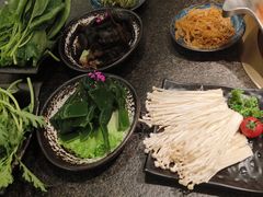 -湊湊火锅·茶憩(打浦桥日月光店)