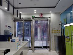 -万达广场(武汉菱角湖店)