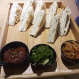因为看每桌基本都有 决定尝遍
