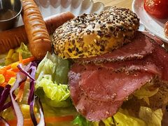 -动动咖啡清真西餐厅