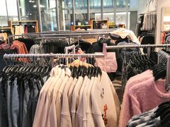 -H&M(鹏欣水游城店)