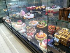 面包甜点陈列柜-丽莎蓓甜CAKE生日蛋糕·动物奶油(石家庄店)