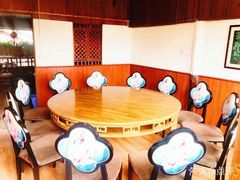 -小厨子私房菜·云南美食店