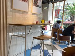 -85度C(生甜甜圈研究工坊·上海平凉店)