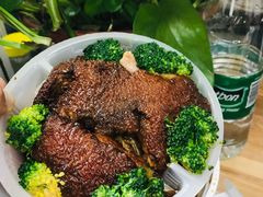 -老码头黑皮肘子锅包肉(赣水路店)