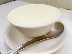 蛋白燉鮮奶-澳洲牛奶公司(佐敦店)