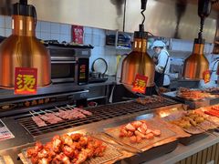 -四囍码头海鲜烧烤自助火锅(外滩南京东路悦荟广场店)