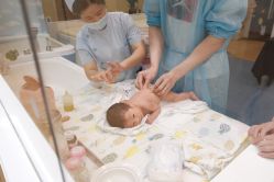 -卓玥国际月子会所(罗山路店)