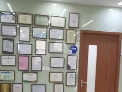 -茂菊口腔连锁(浦东南路店)