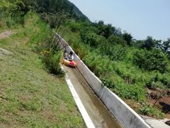 -雪山彩虹谷景区