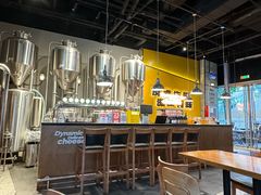 -HUZI虎滋精酿餐吧(京西大悦城店)