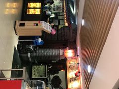 门面-张氏宽窄巷成都名小吃(茂业百货华强北店)