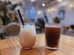 -共舞时光猫咖·狗咖(新街口店)