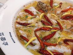 老坛麻辣酸菜鲈鱼-渔语鱼酸菜鱼新川菜(来福士店)
