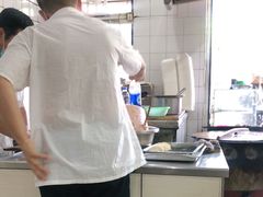 -黄阿姨锅贴大王(万航渡路店)